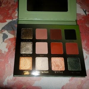 Violet Voss Olive you Forever pallet
